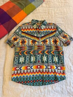 Women's Short-Sleeve Aztec Print Shirt - Multicolor